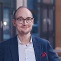 Porträtbild von Philipp Küller von der L-Bank